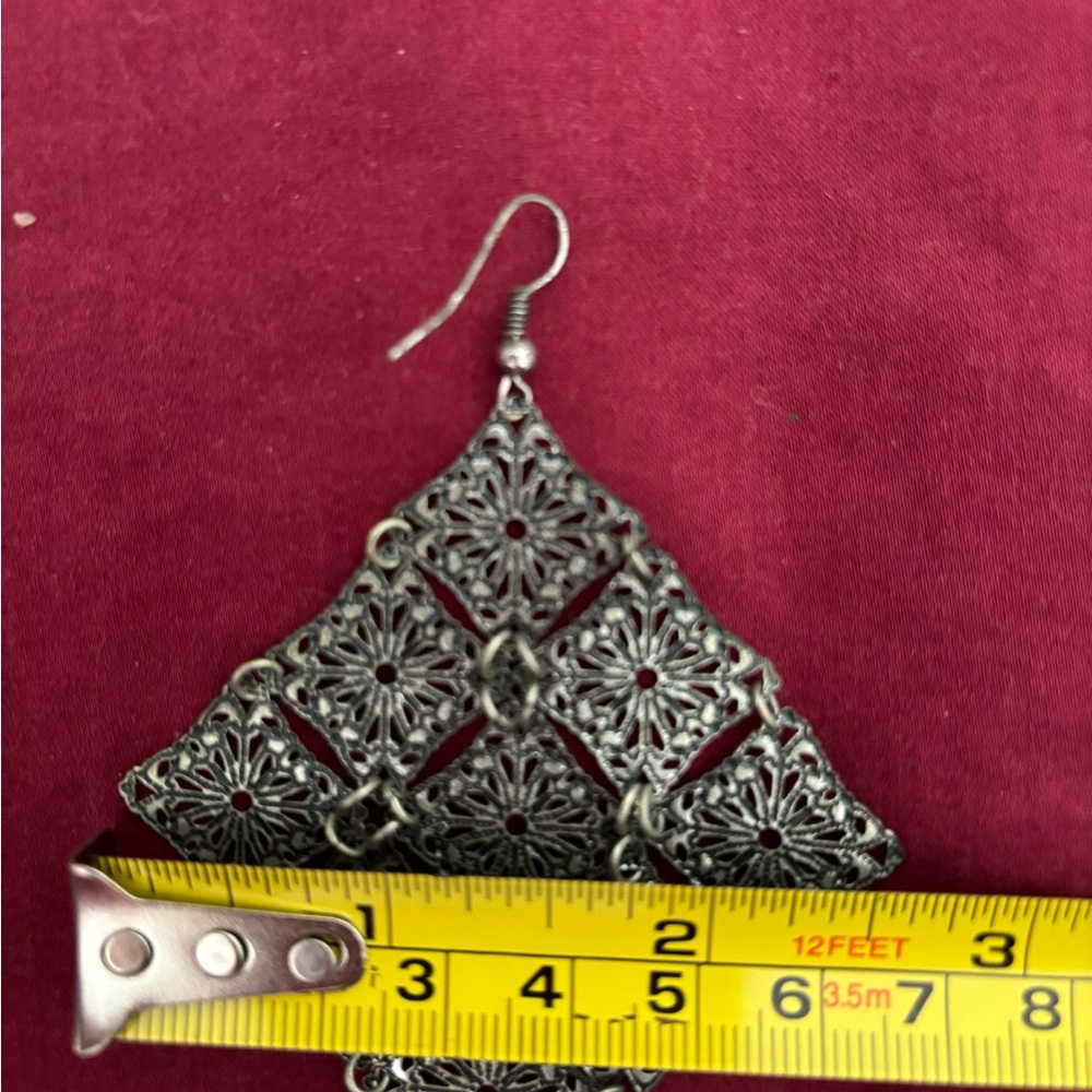 Metallic Filigree Earrings - Picture 4 of 4